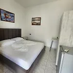 Aivi's * Ksamil